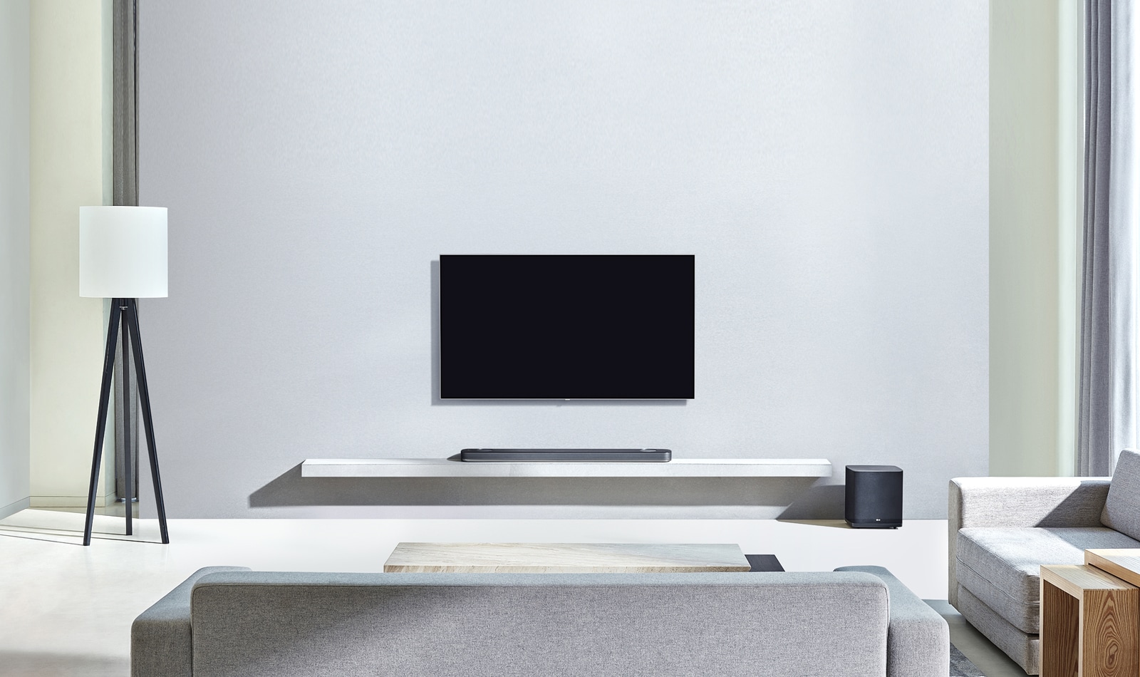 Jednotný dizajn s televízorom pre komplementárnu dokonalosť